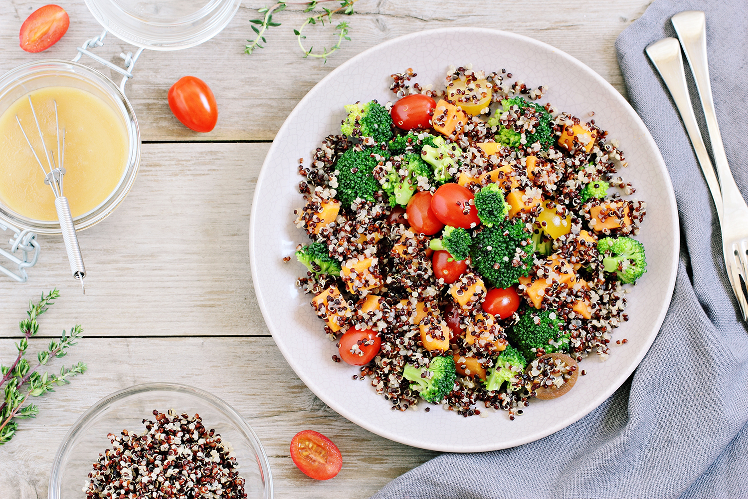 Salat-barevny-quinoa